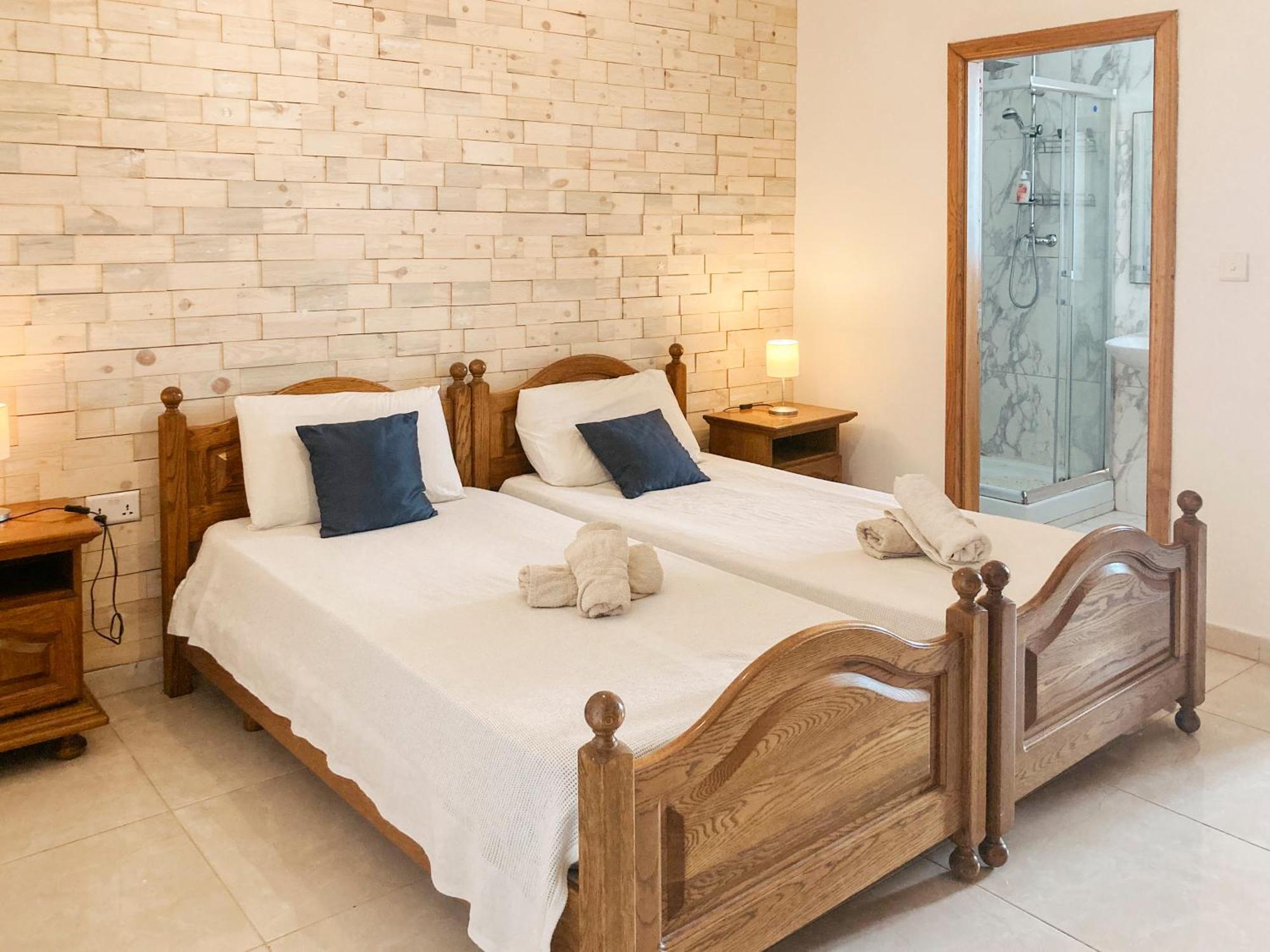 Xl Central Home - Sleeps 10 People Pietà Exteriér fotografie